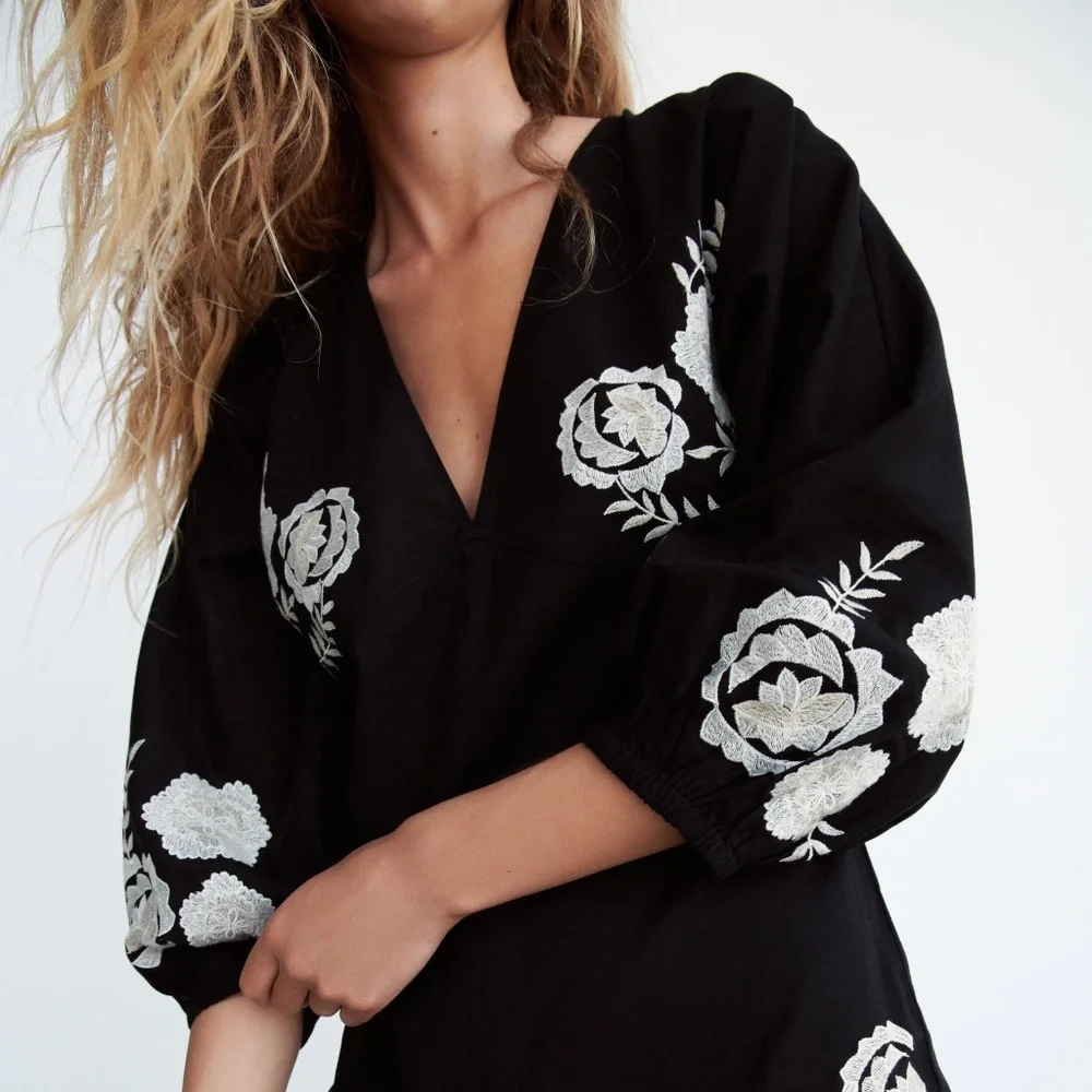 Zara EMBROIDERED LINEN BLEND JUMPSUIT - Picture 4 of 9